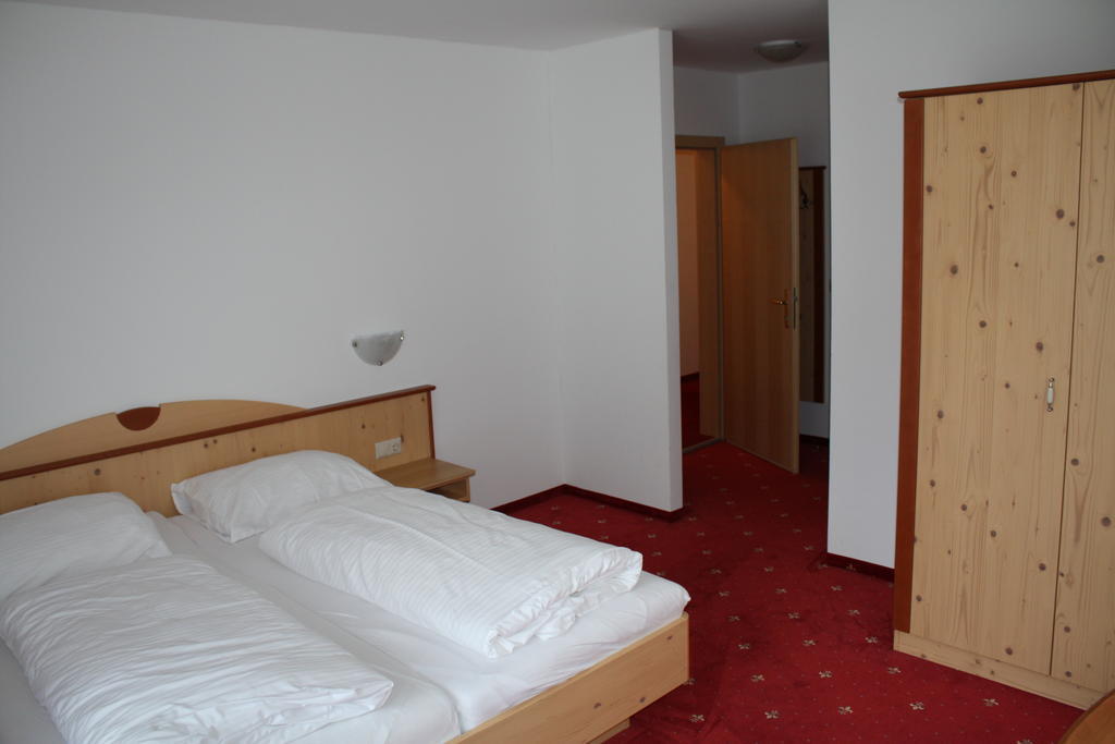 Hotel Hubertus مالنتز الغرفة الصورة